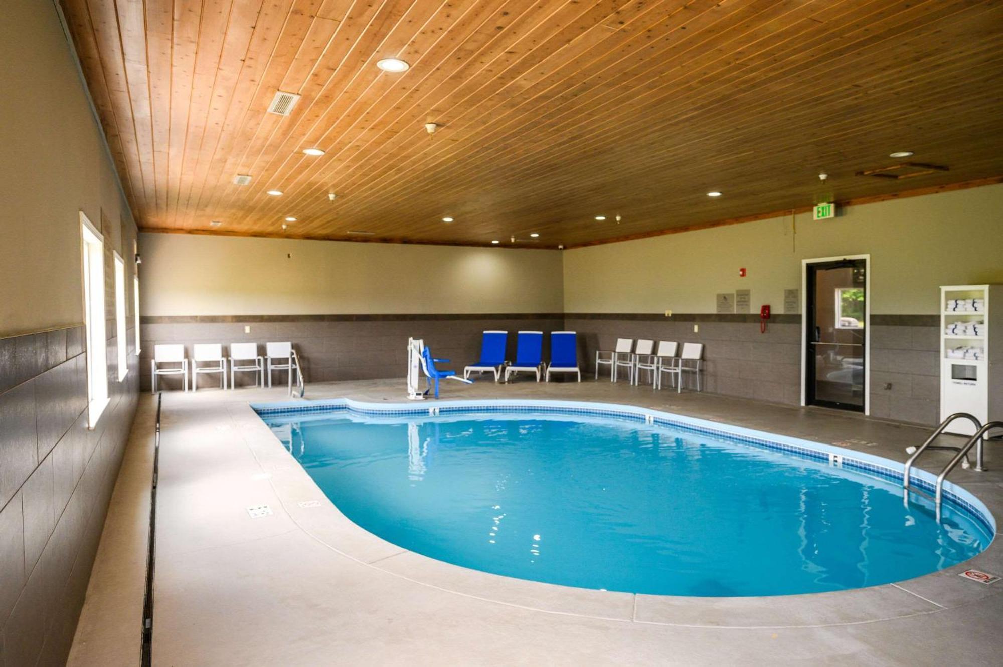 Country Inn & Suites By Radisson, Greenfield, In Экстерьер фото